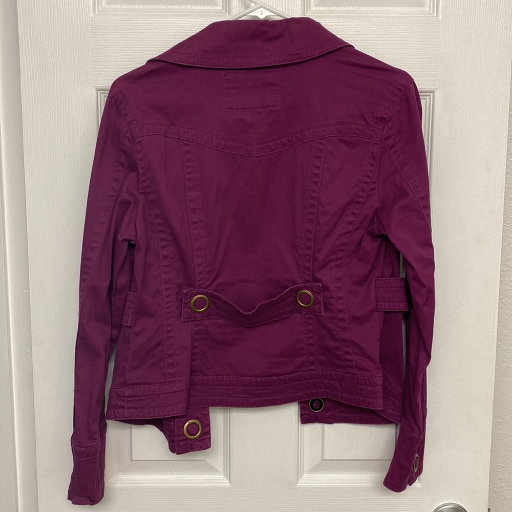 Jacket - Picture 2 of 4